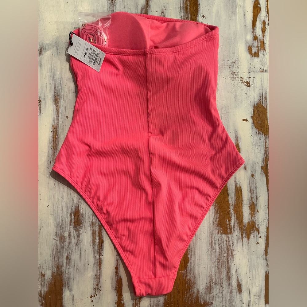 NWT! Shade & Shore Women’s High Leg Cheeky Pink Strapless Swimsuit, Size Medium! - Picture 2 of 7